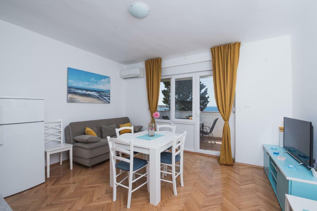 Apartments By The Sea Semy Novalja Kültér fotó